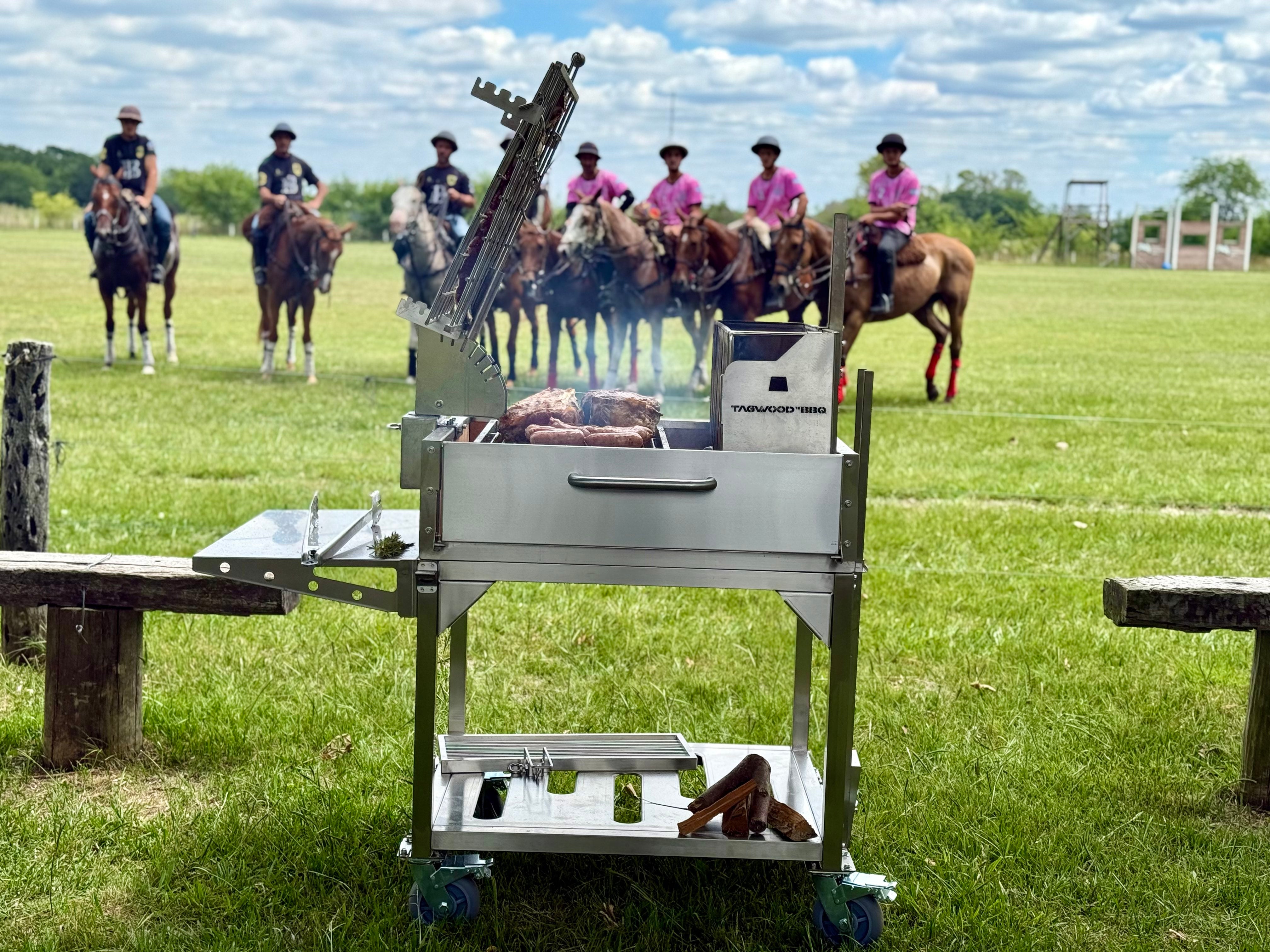 Tagwood BBQ Argentine Clamp Grill with Firebox – BBQ33SS