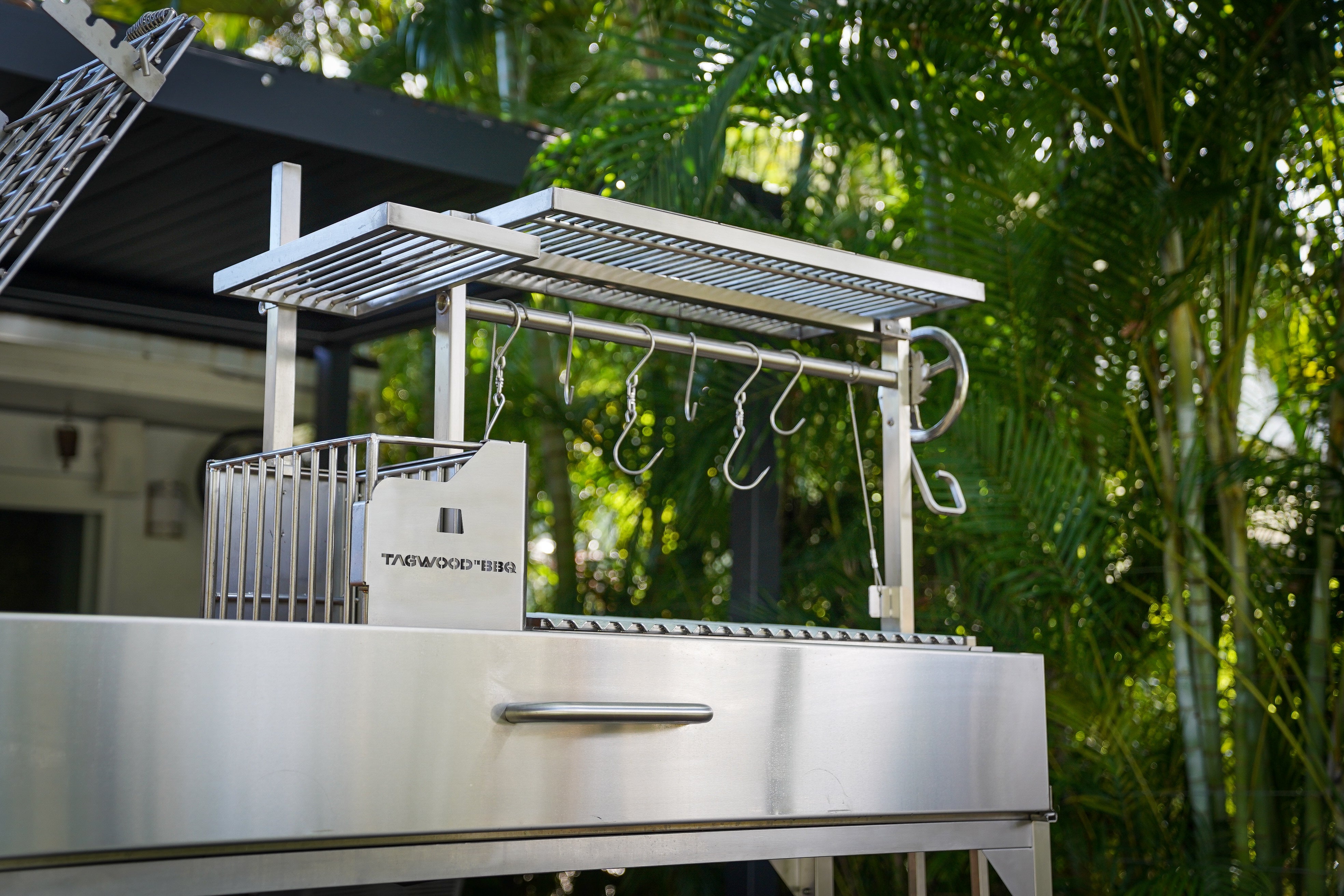 Tagwood BBQ06SS Santa Maria Wood & Charcoal Gaucho Grill