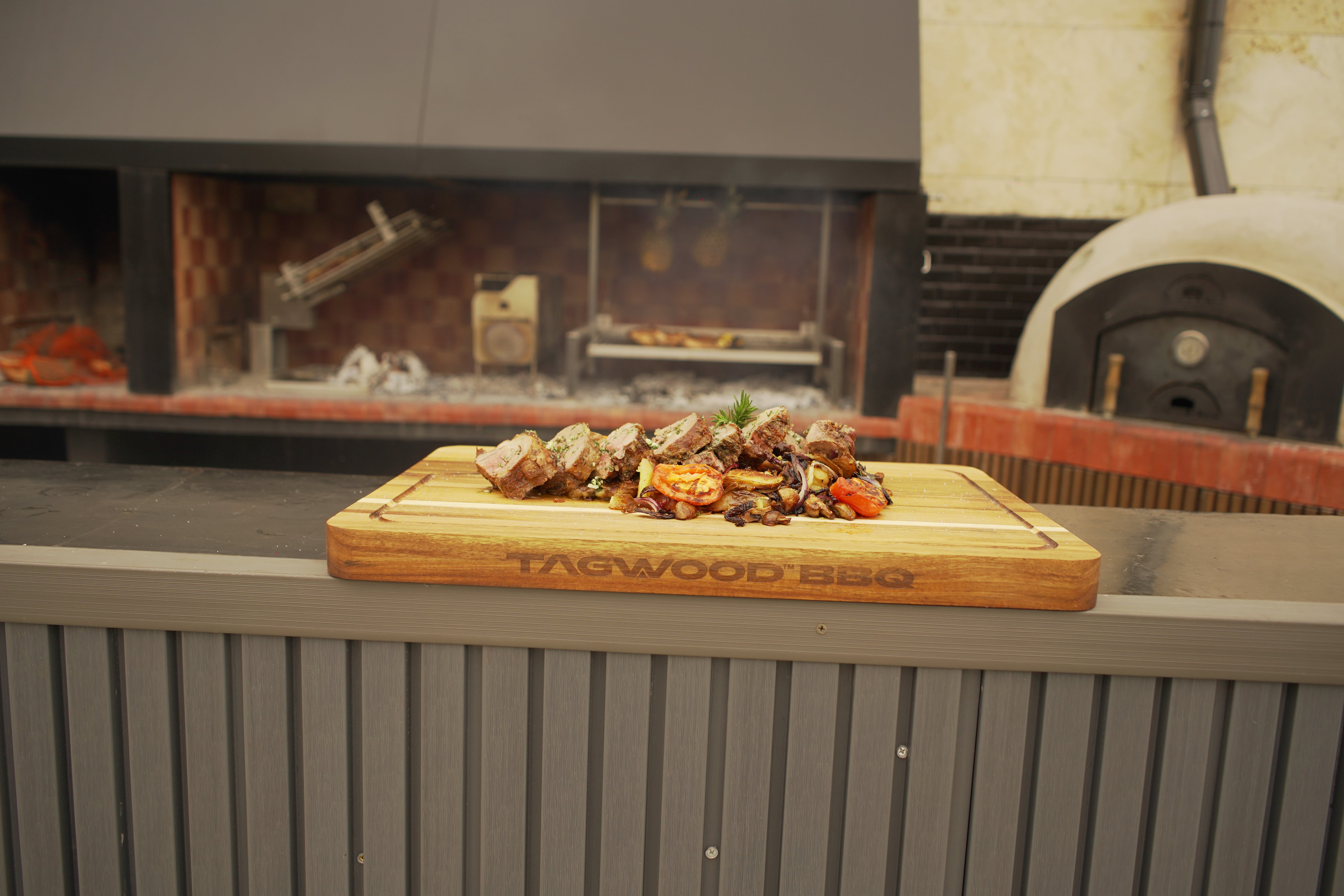 Tagwood BBQ09SS Insert-Style Argentine Santa Maria Gaucho Grill | BBQ09SS