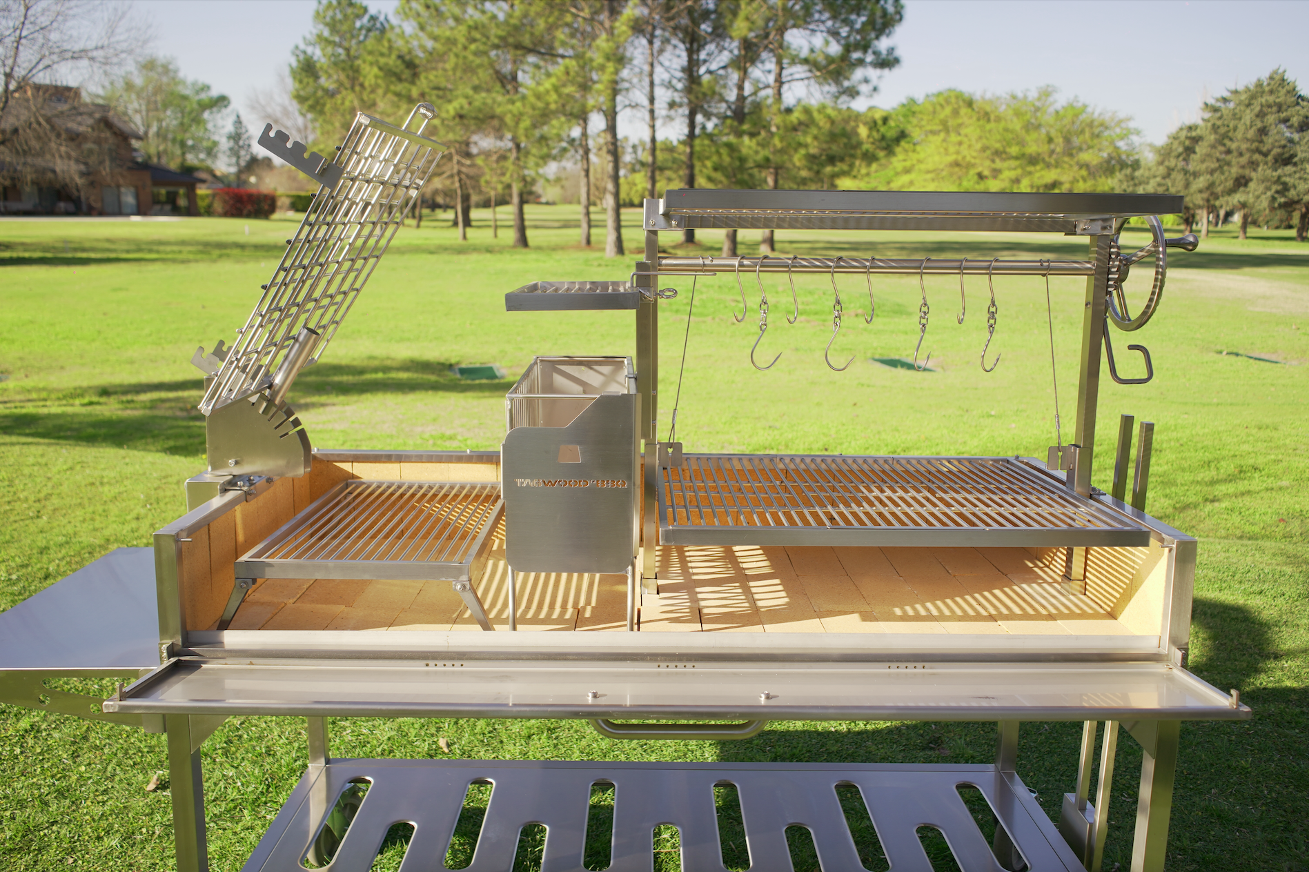 Tagwood BBQ26SS XL Argentine Santa Maria Wood & Charcoal Grill