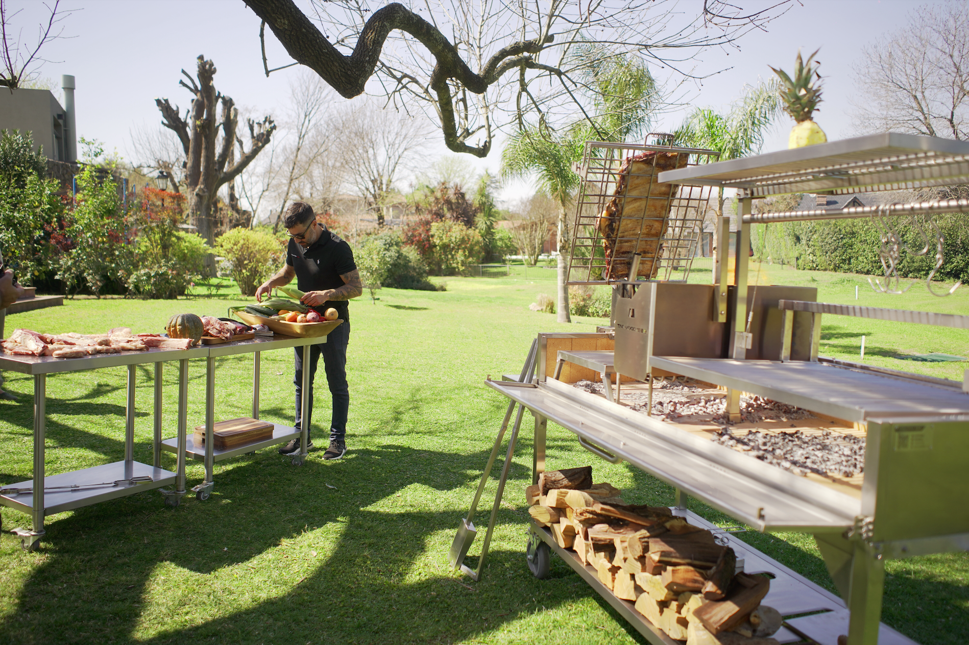 Tagwood BBQ26SS XL Argentine Santa Maria Wood & Charcoal Grill