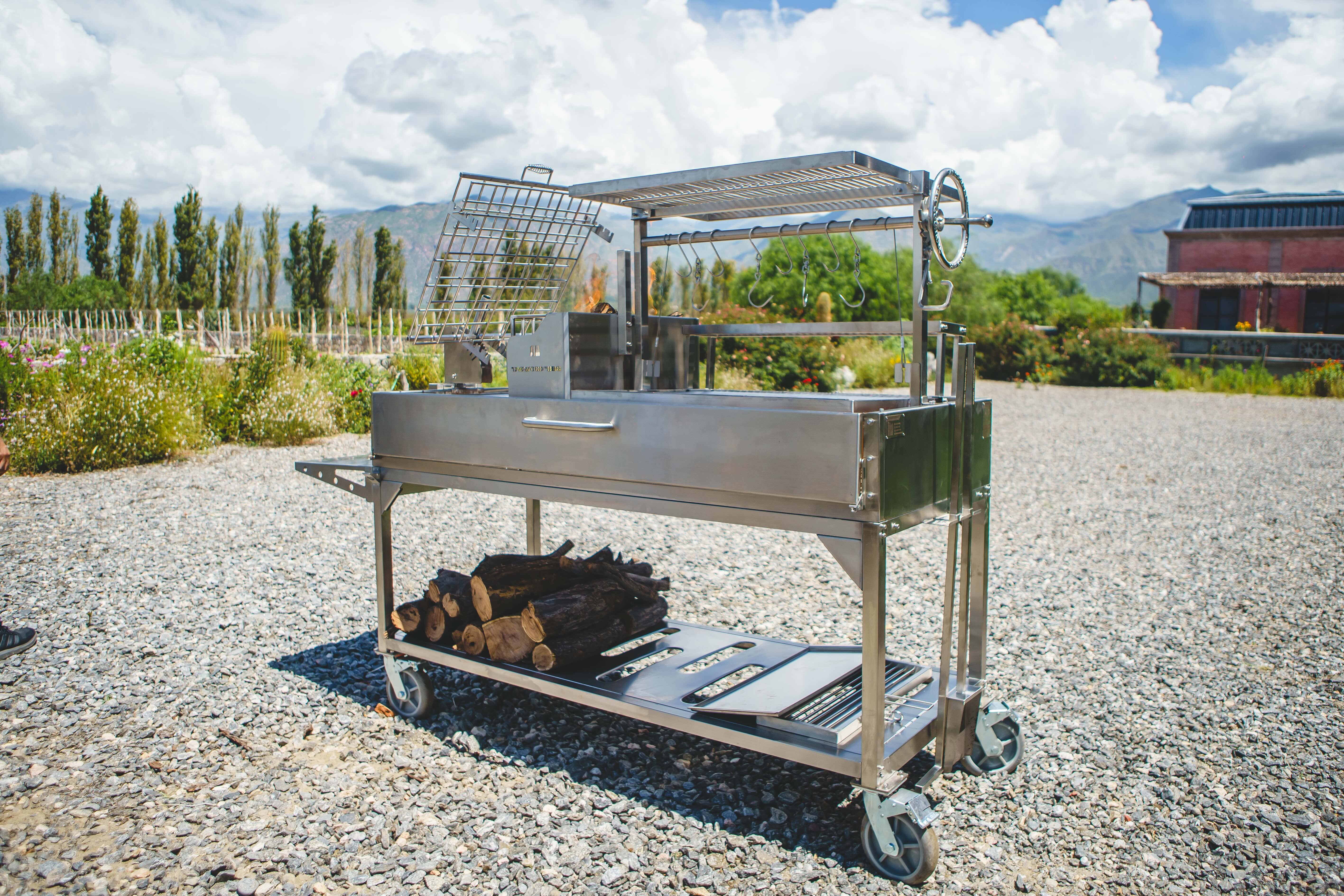 Tagwood BBQ26SS XL Argentine Santa Maria Wood & Charcoal Grill