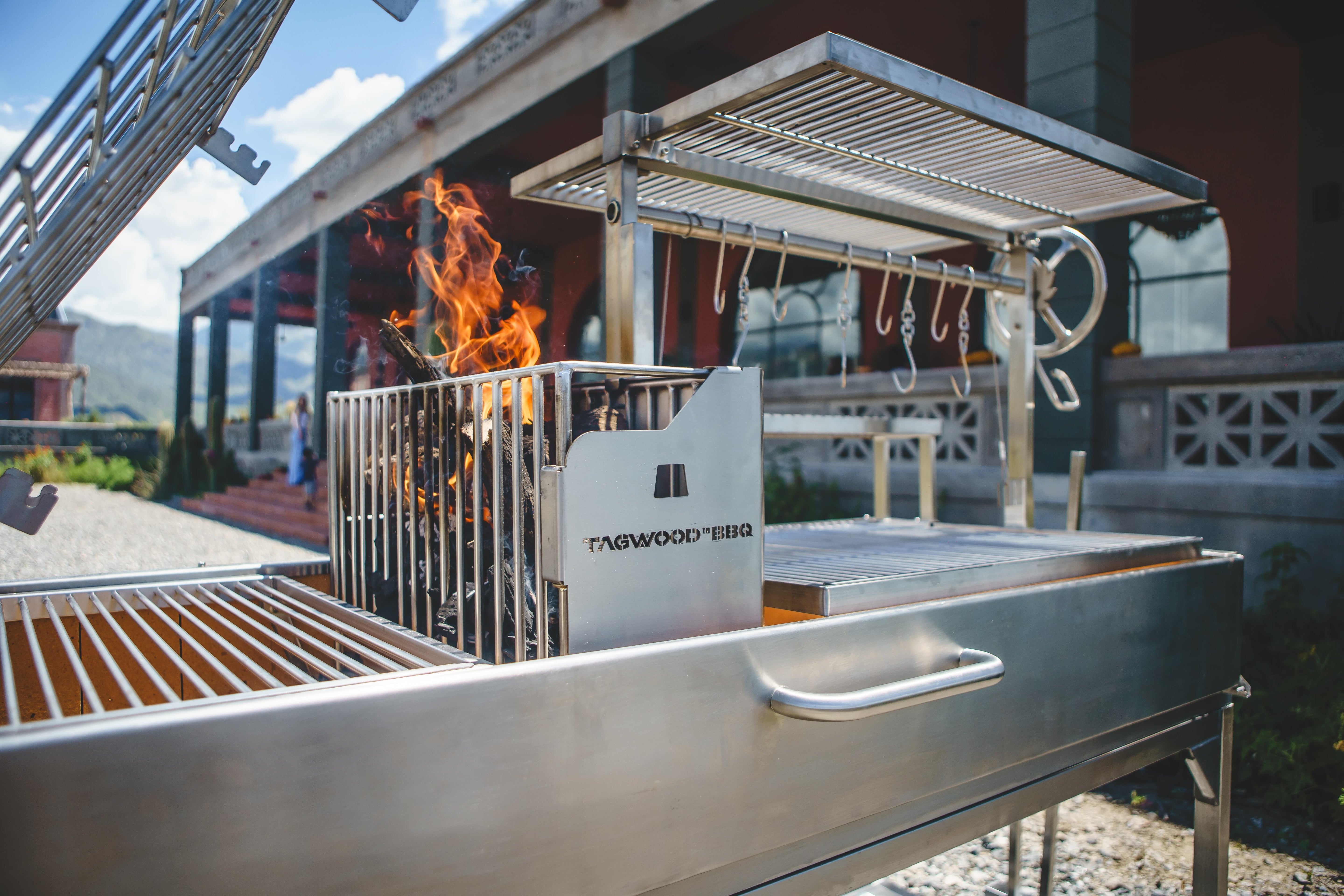 Tagwood BBQ26SS XL Argentine Santa Maria Wood & Charcoal Grill