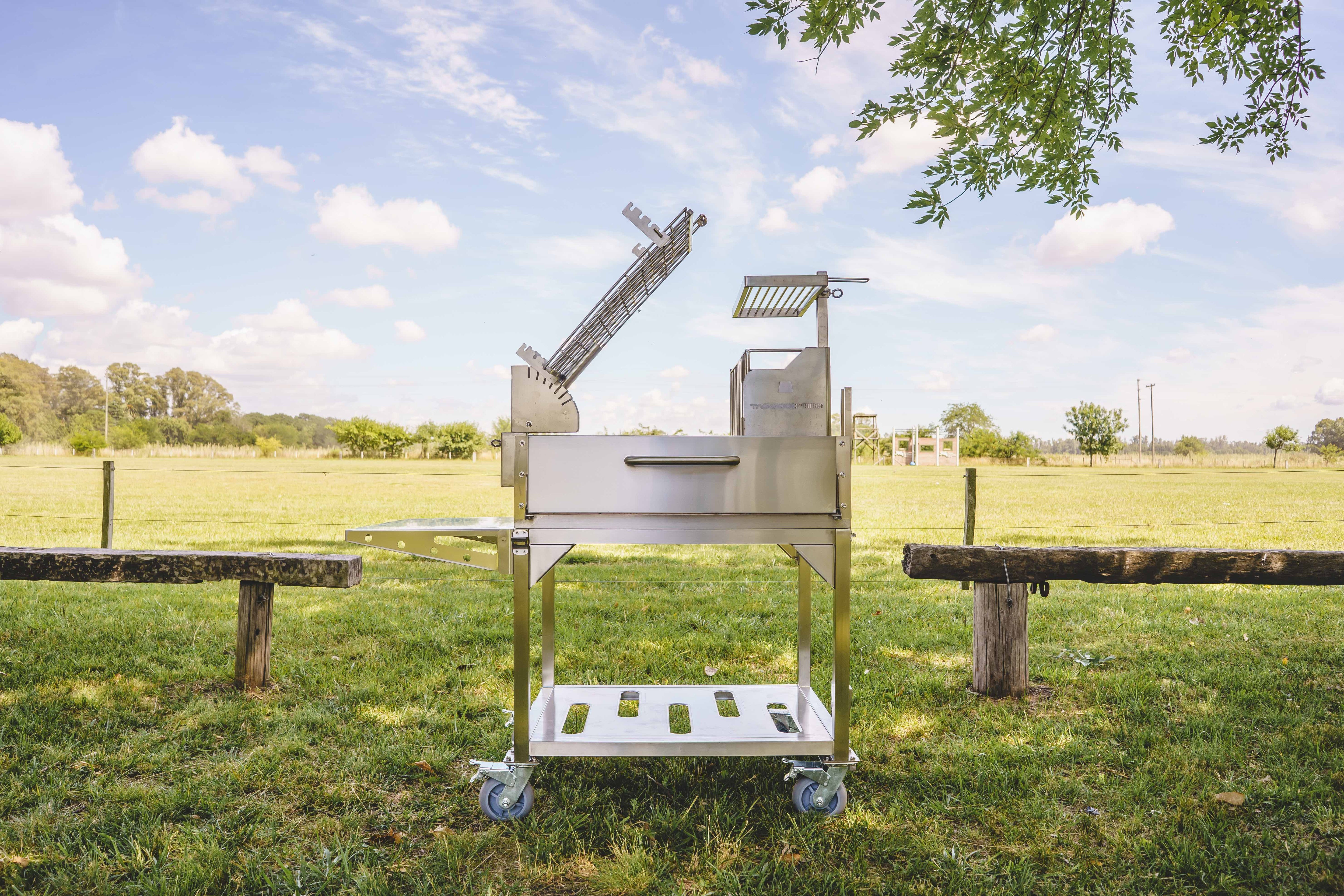 Tagwood BBQ Argentine Clamp Grill with Firebox – BBQ33SS