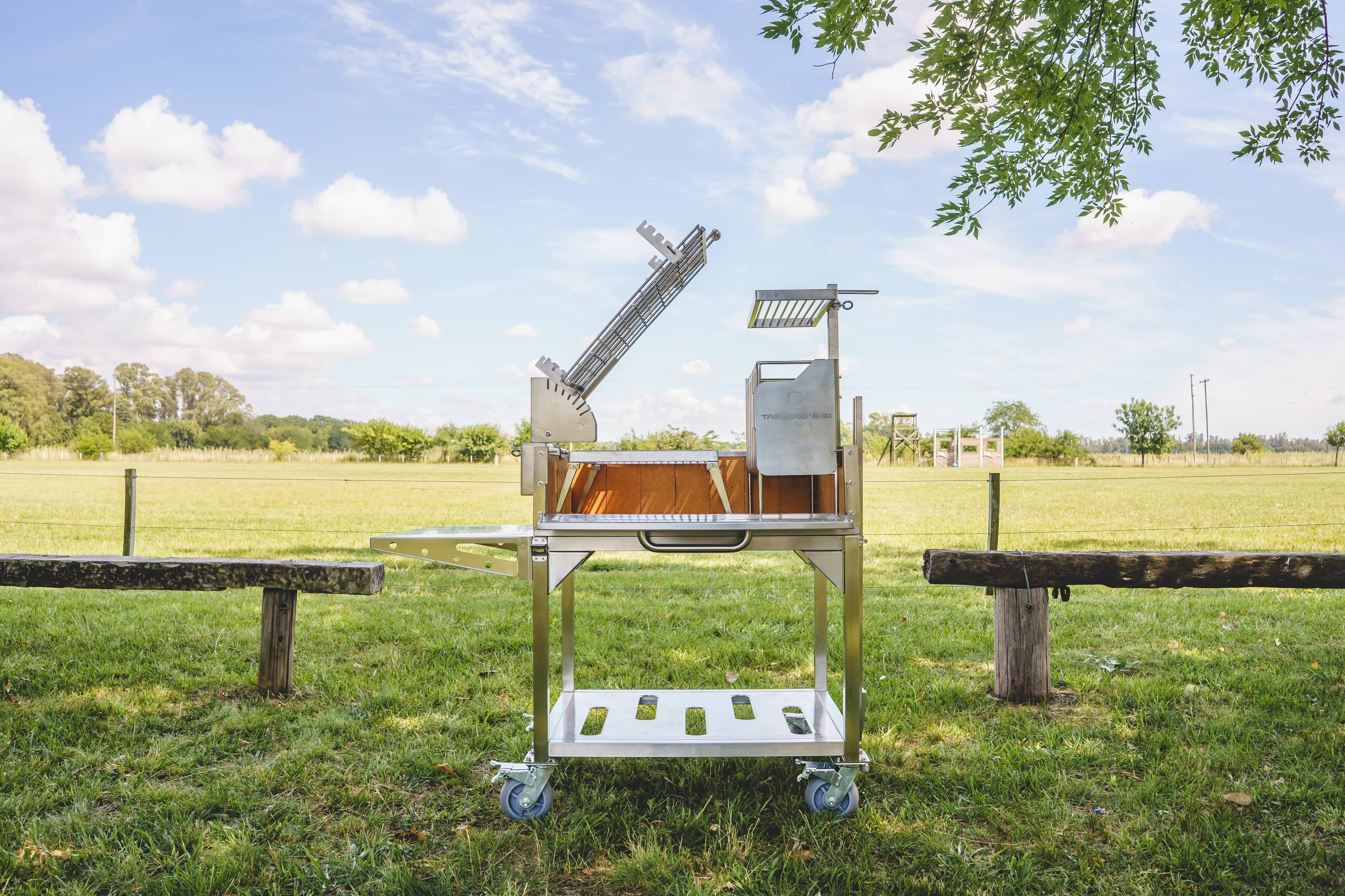 Tagwood BBQ Argentine Clamp Grill with Firebox – BBQ33SS