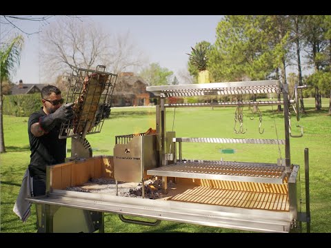 Tagwood BBQ26SS XL Argentine Santa Maria Wood & Charcoal Grill